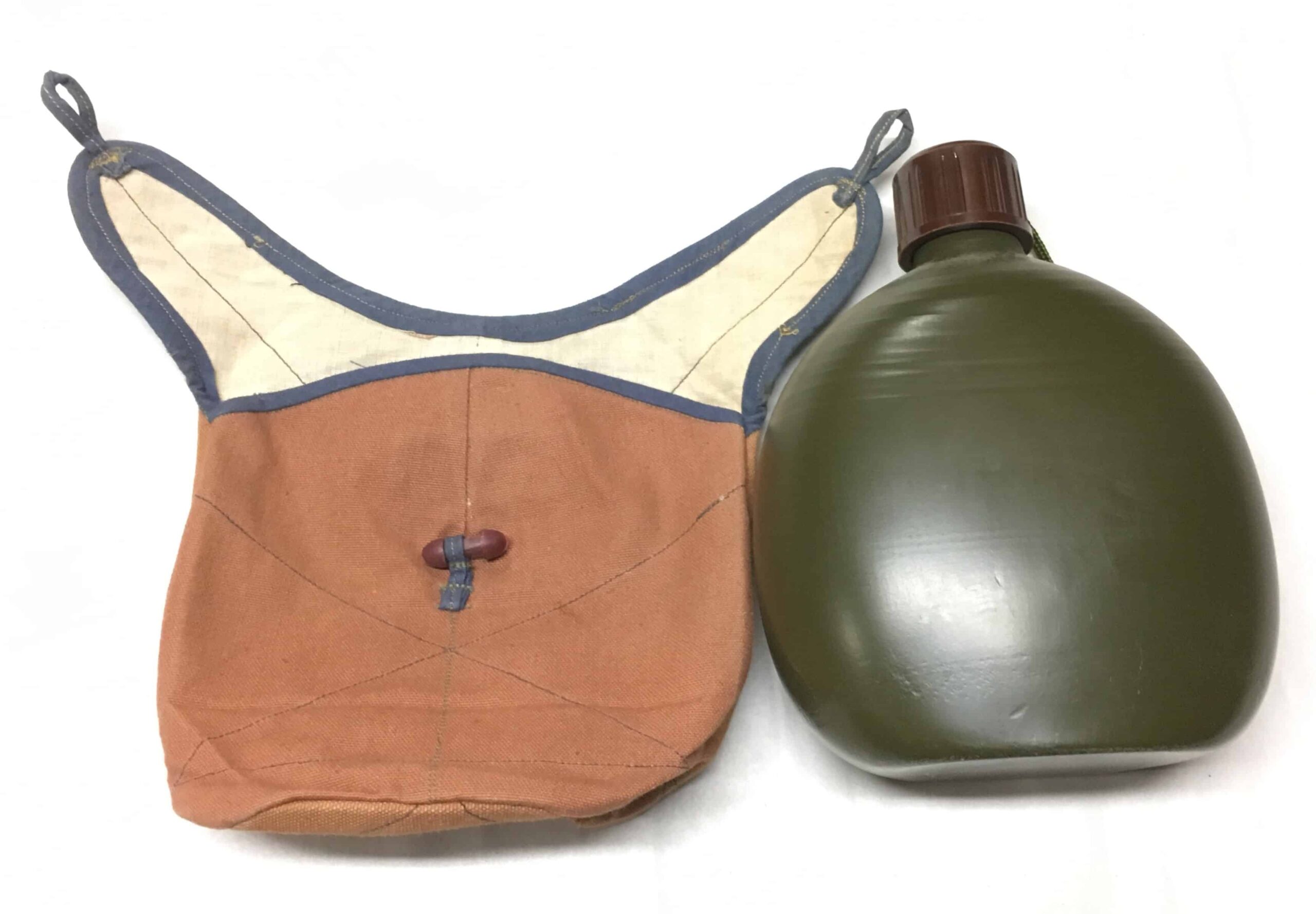 North Vietnamese Army Made Canteen Cover Maroon - Image 3
