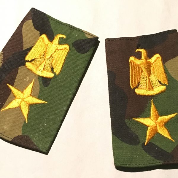 Iraqi Slip on Shoulder Boards on DPM Camouflage Lt. Colonel