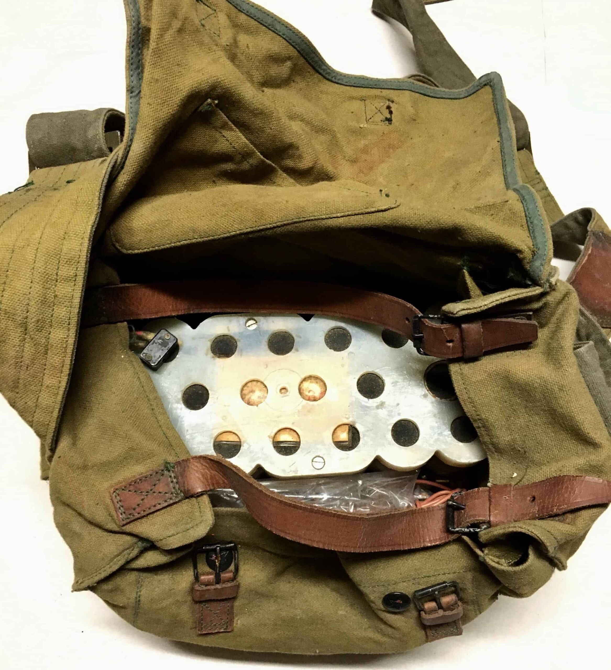 ChiCom North Vietnamese Army Viet Cong Radio Equipment & Battery Bag
