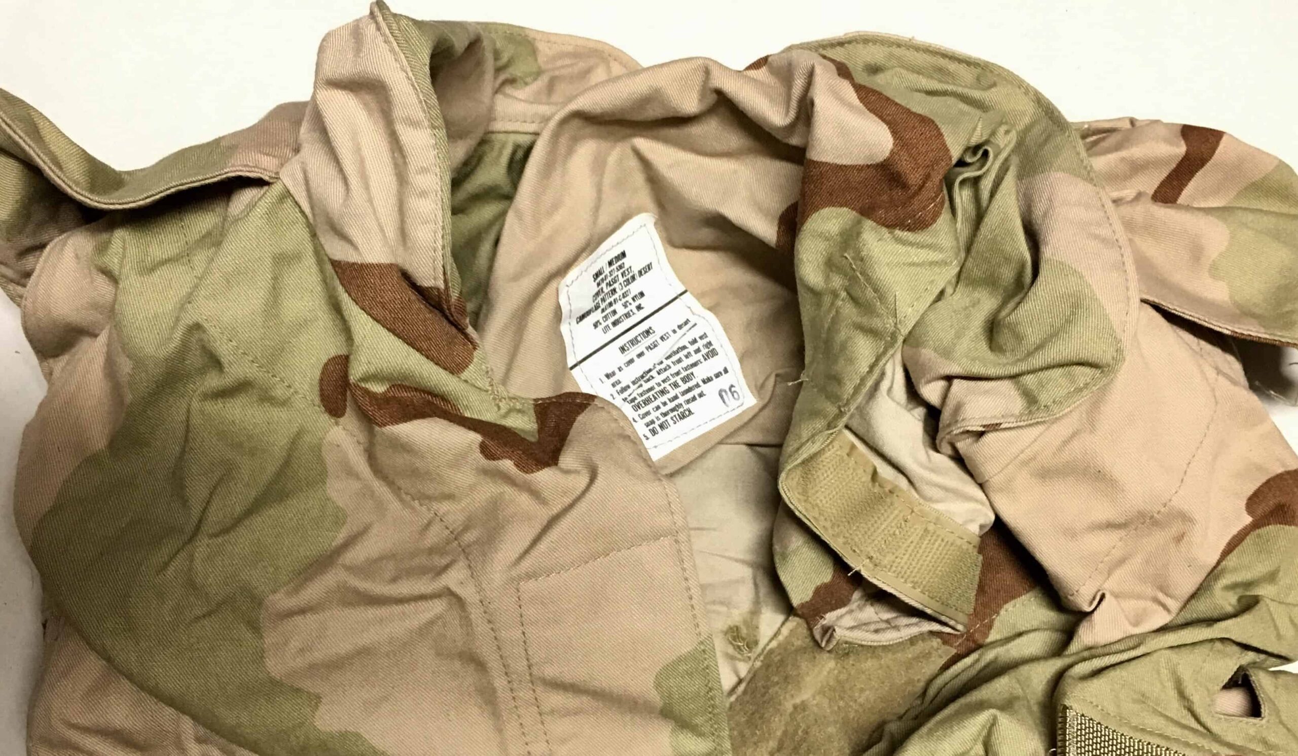 US Desert Camouflage Uniform DCU Body Armor Cover - Image 3