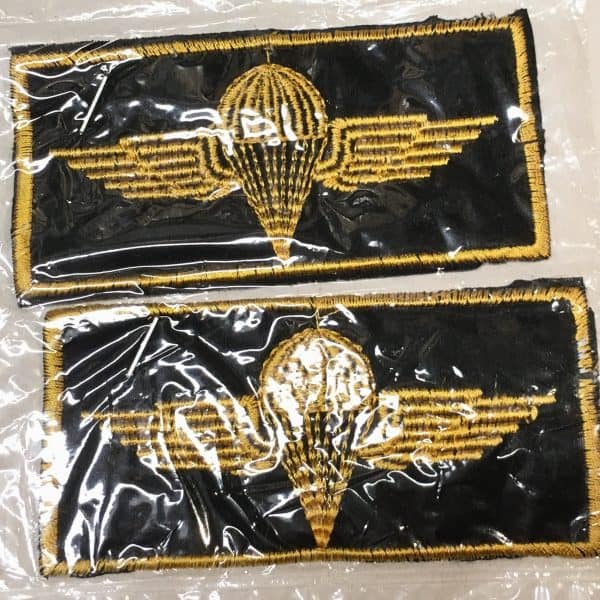Iraqi Sadaam Fedayeen Jump Wings Two In Package