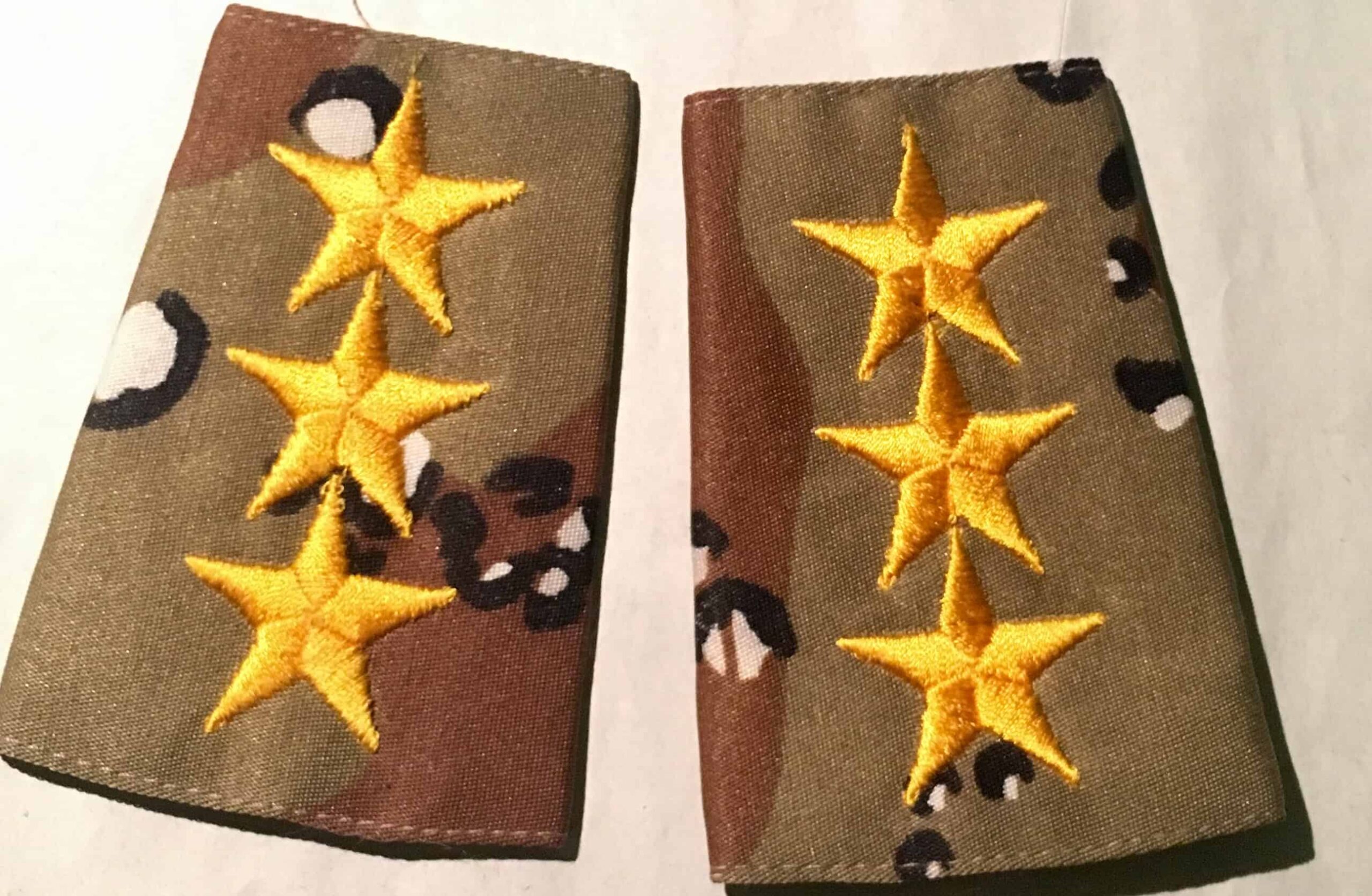 Iraqi Slip on Shoulder Boards Desert Camouflage - Captain