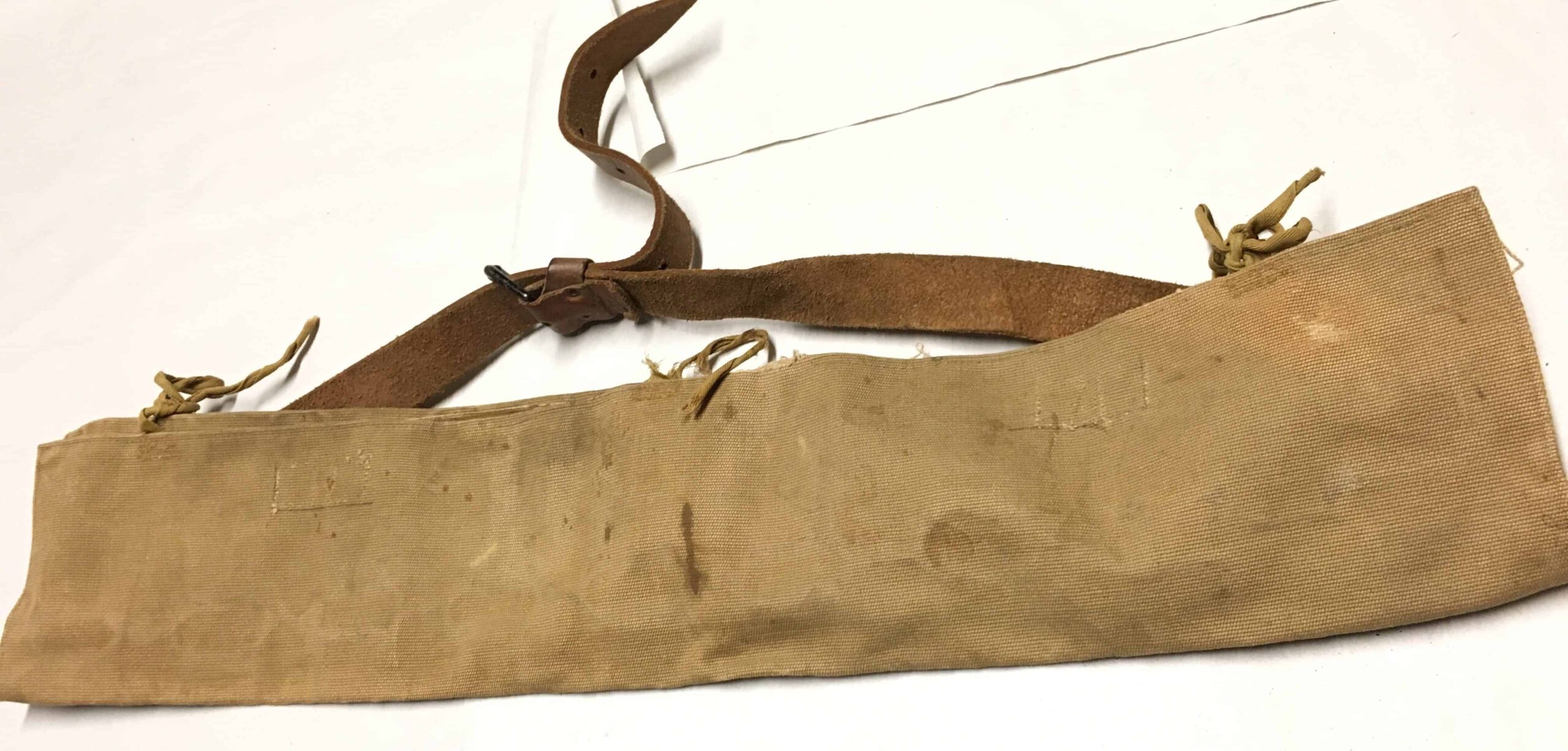 Chinese Korean War Bandoleer Canvas with Leather Strap - Image 2