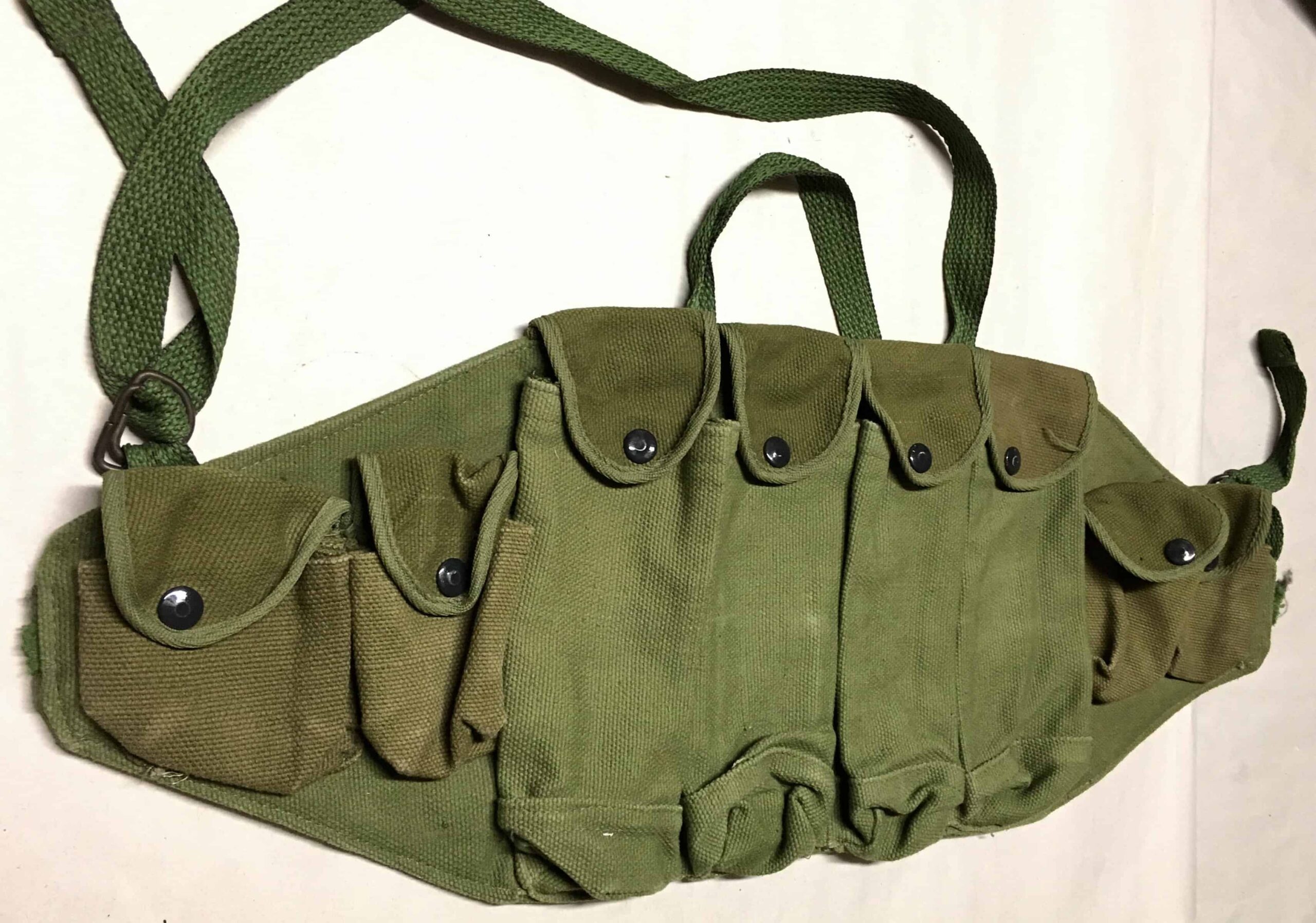 Iraqi Made AK Magazine Pouch with Snaps - Enemy Militaria