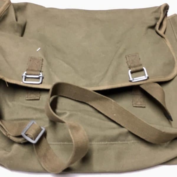 ChiCom North Vietnamese Army Viet Cong Valese Pack