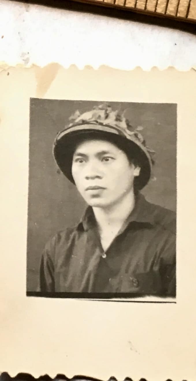 North Vietnamese Army Young Party Member Badge - Image 6