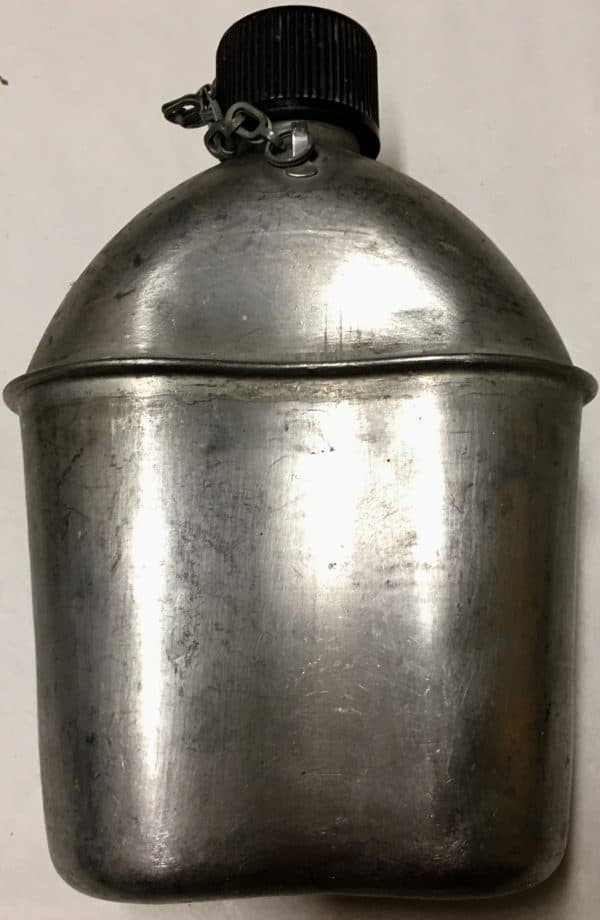 US Army USMC Canteen WWII - GP & F CO 1944 - Image 2