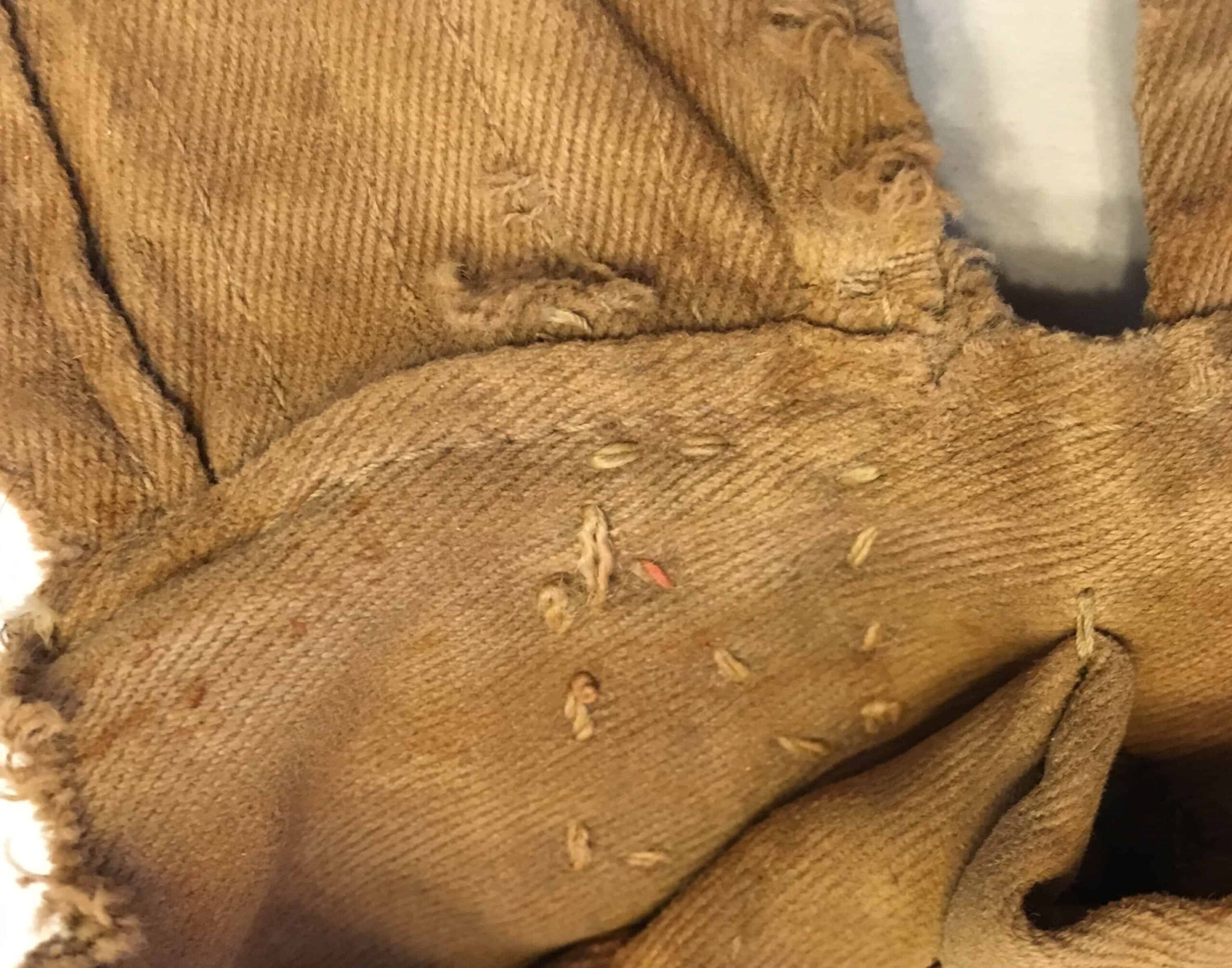 North Vietnamese Army Made SKS Pouch with Aluminum Toggle Buttons - Image 4