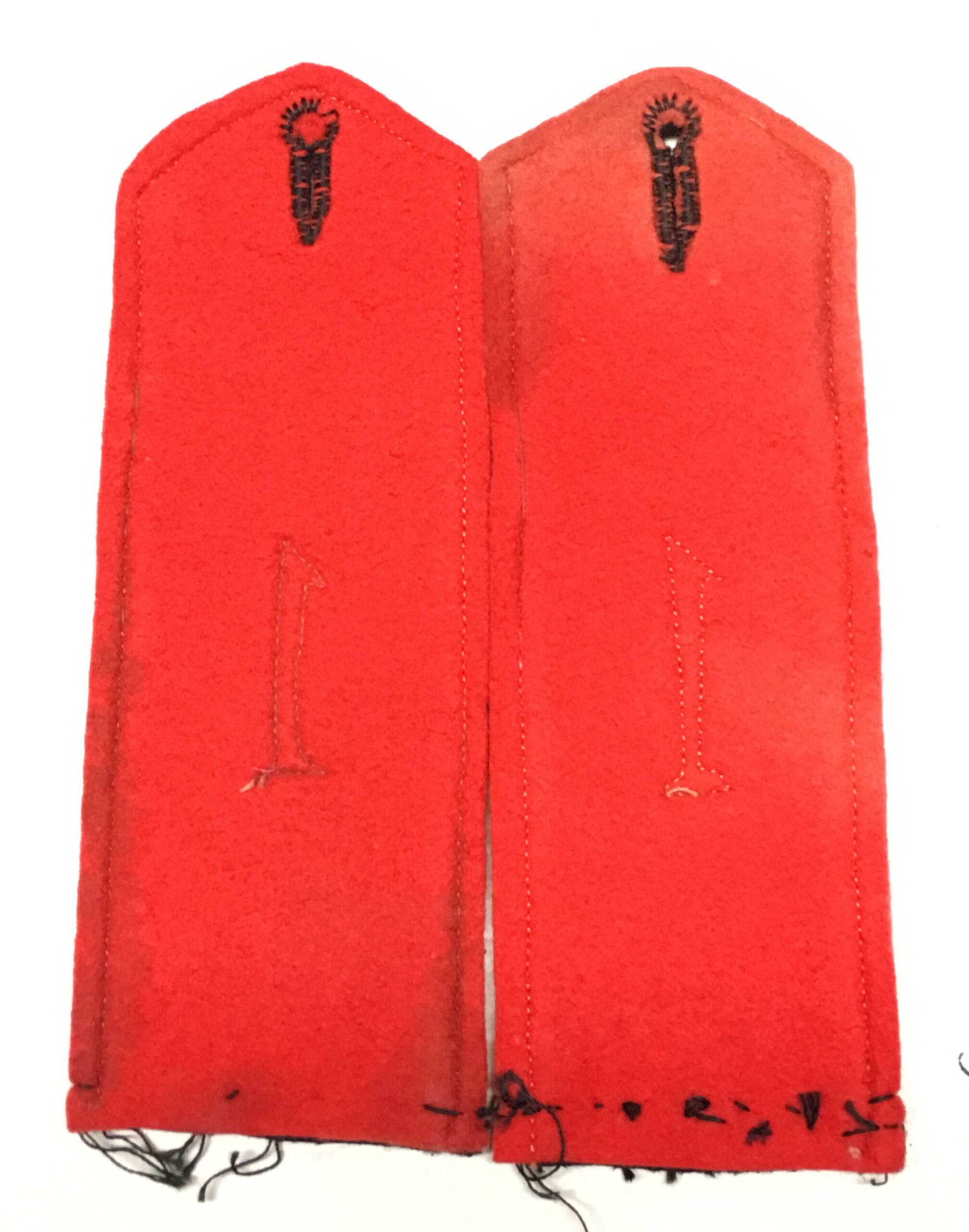 Imperial German Shoulder Boards 1st Regiment Pair - Image 3