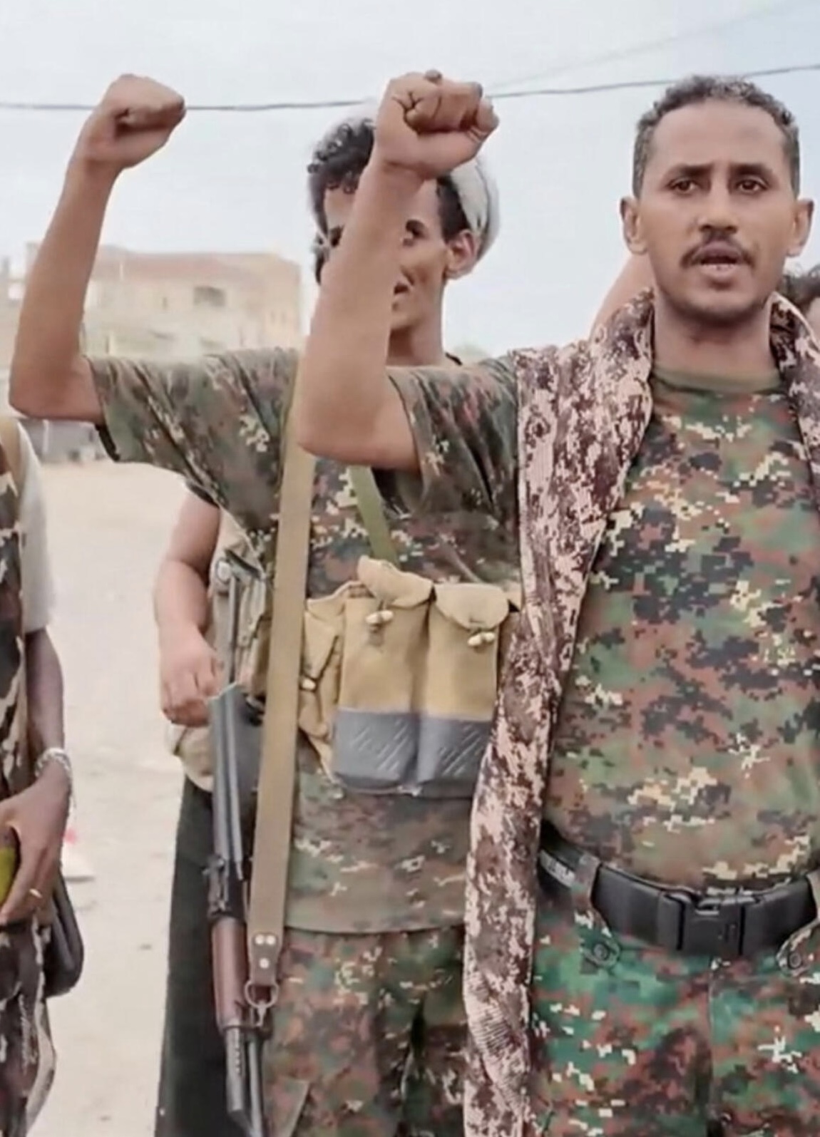 Houthi Insurgent Fighter Nylon Pistol Belt Black - Image 39