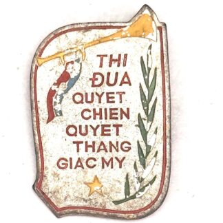 Viet Cong Tet 1968 Award for Killing An American Pinback Insignia