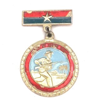 Viet Cong NVA Hero of the Assault Pinback Medal