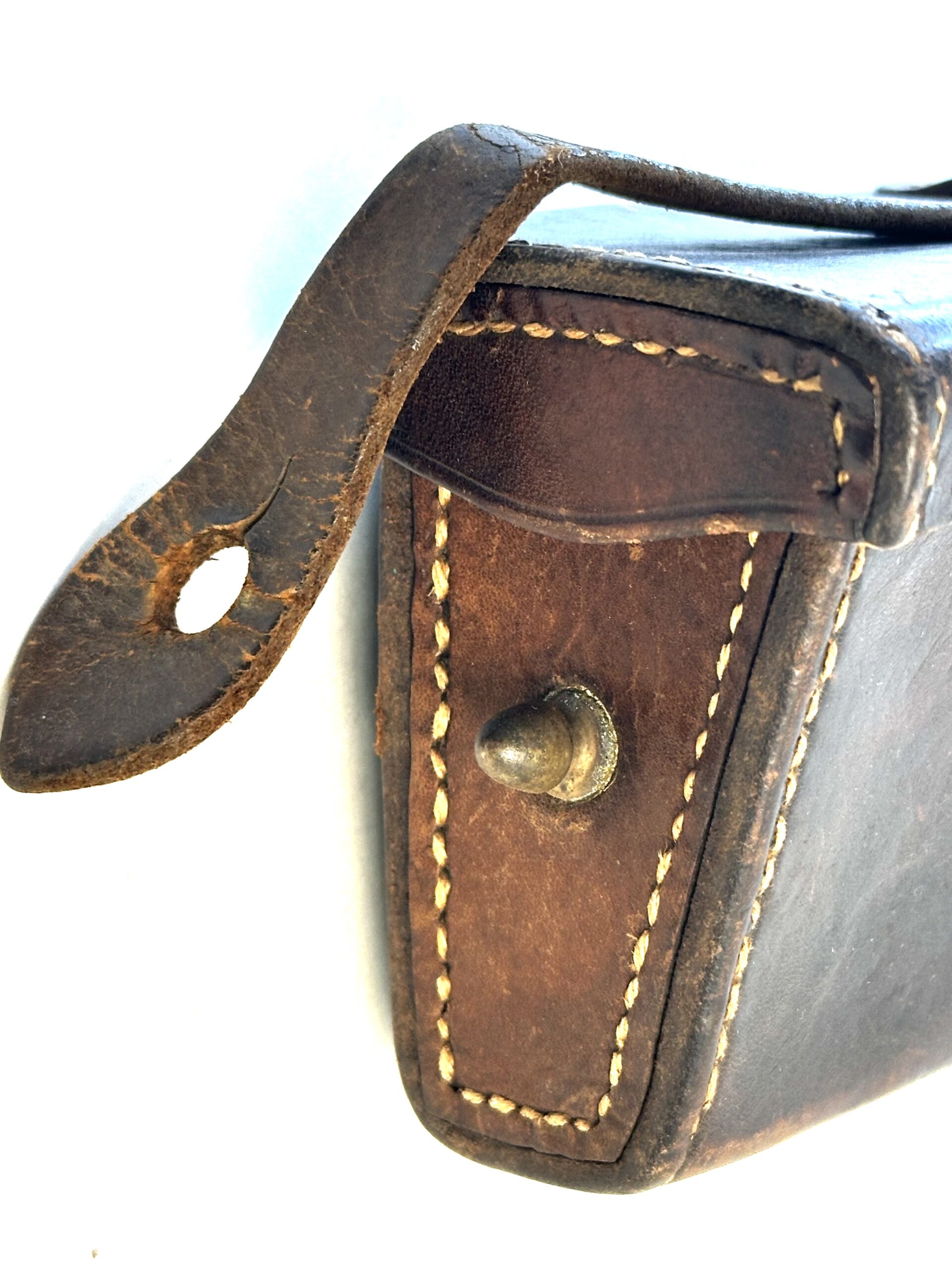 Pre WW2 Japanese Arisaka Ammunition Pouch - Image 5