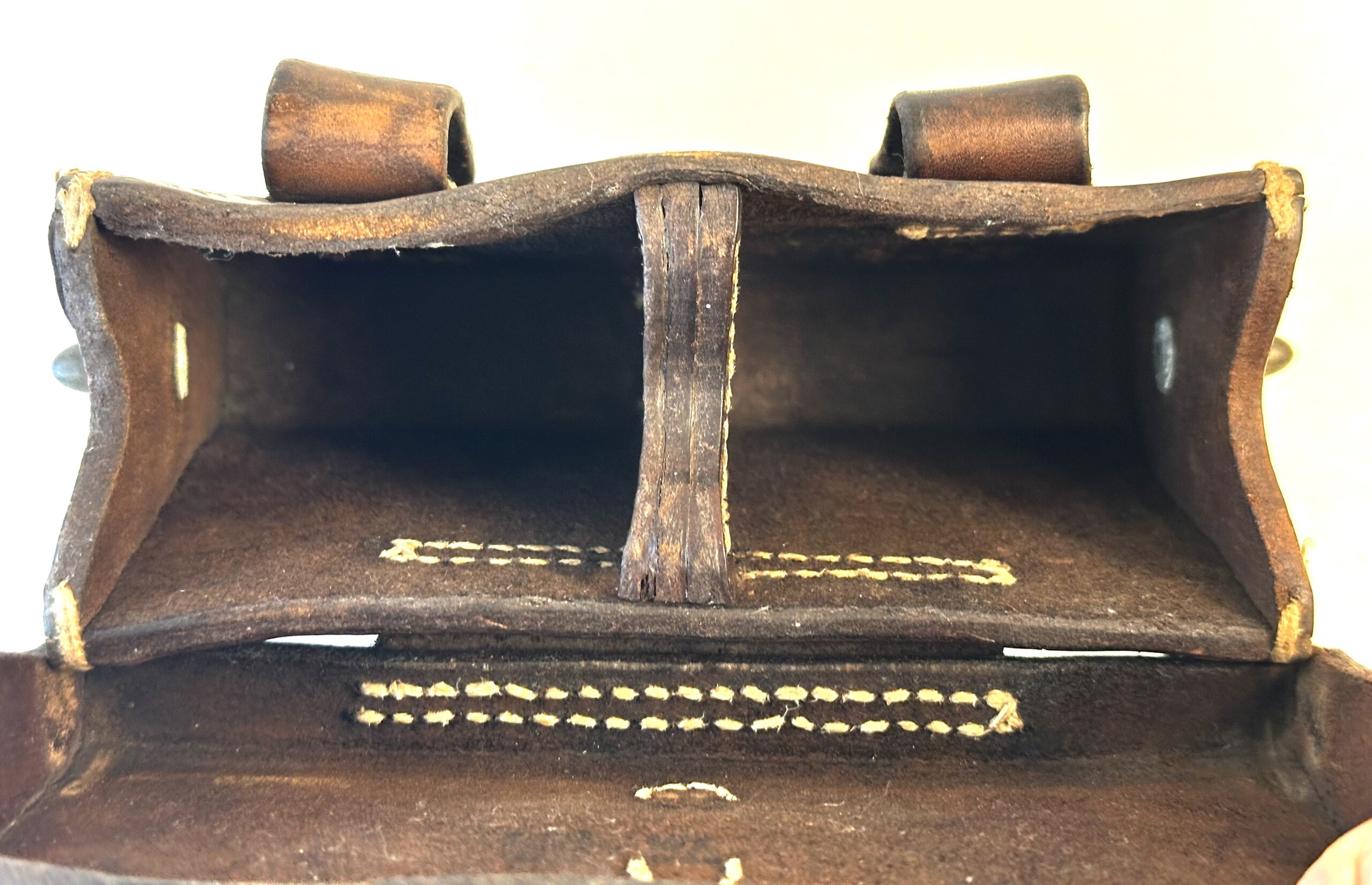 Pre WW2 Japanese Arisaka Ammunition Pouch - Image 7