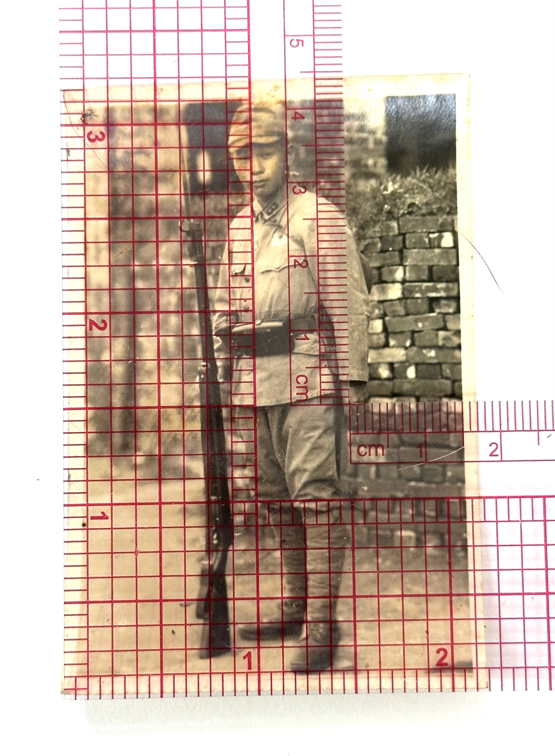 WW2 Japanese Photo - Soldier with Type 38 Rifle - Image 3