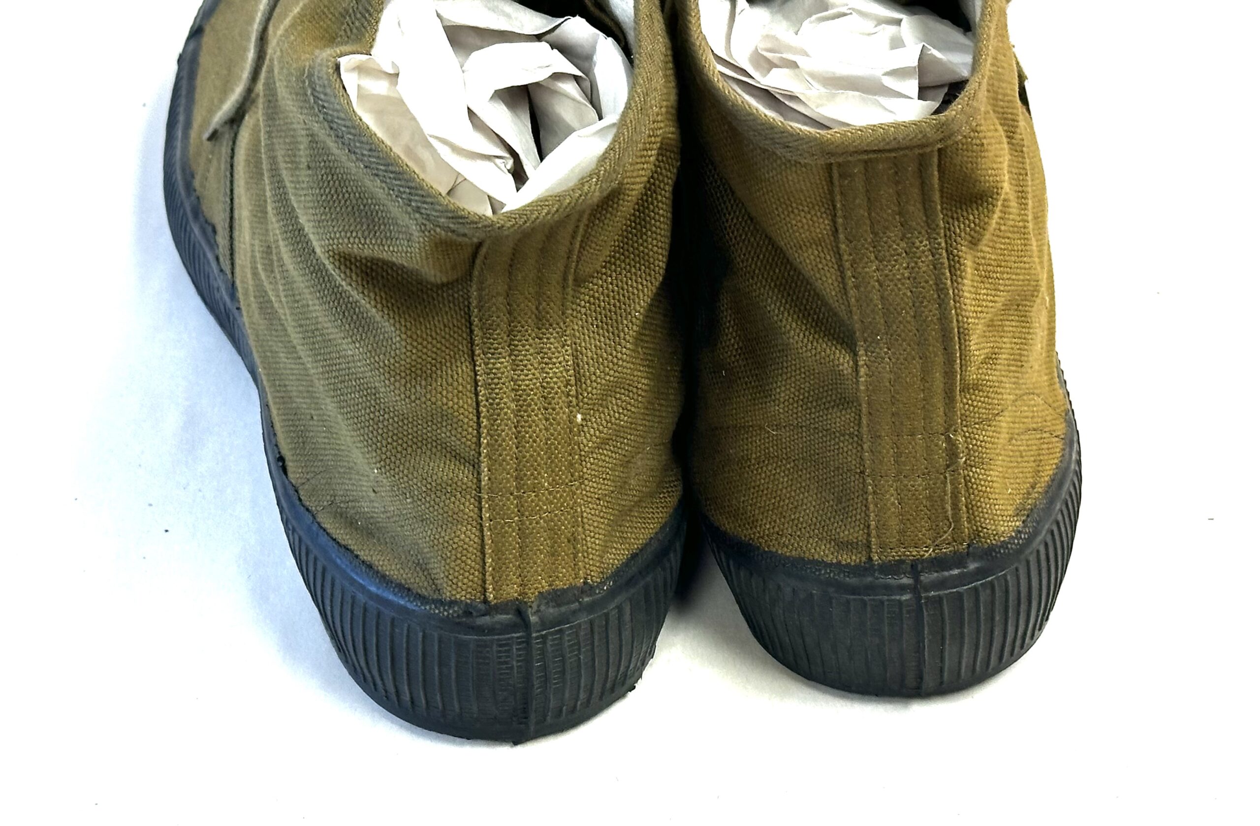 ChiCom 1970 Dated Sneakers - Image 7
