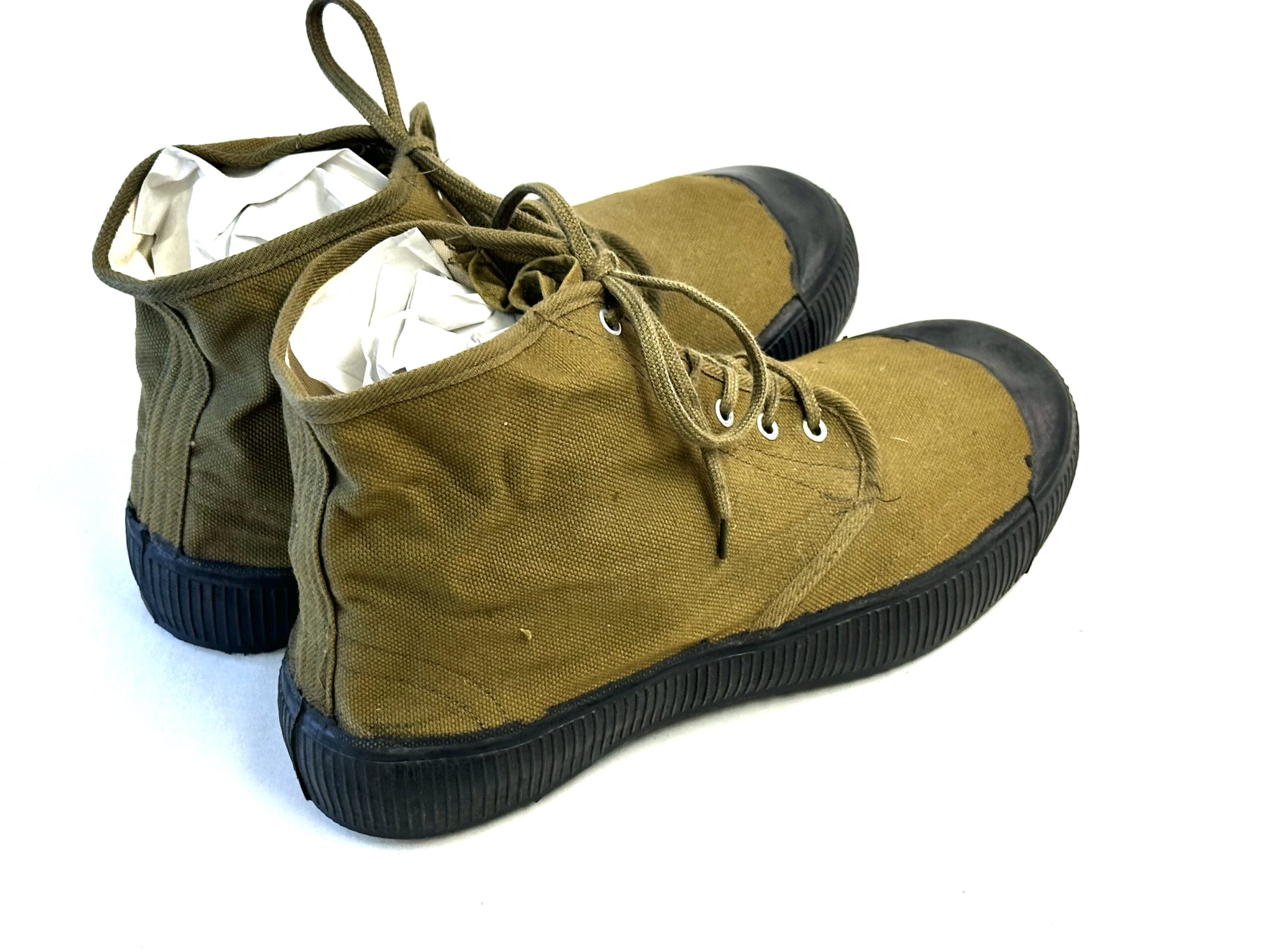 ChiCom 1970 Dated Sneakers - Image 3