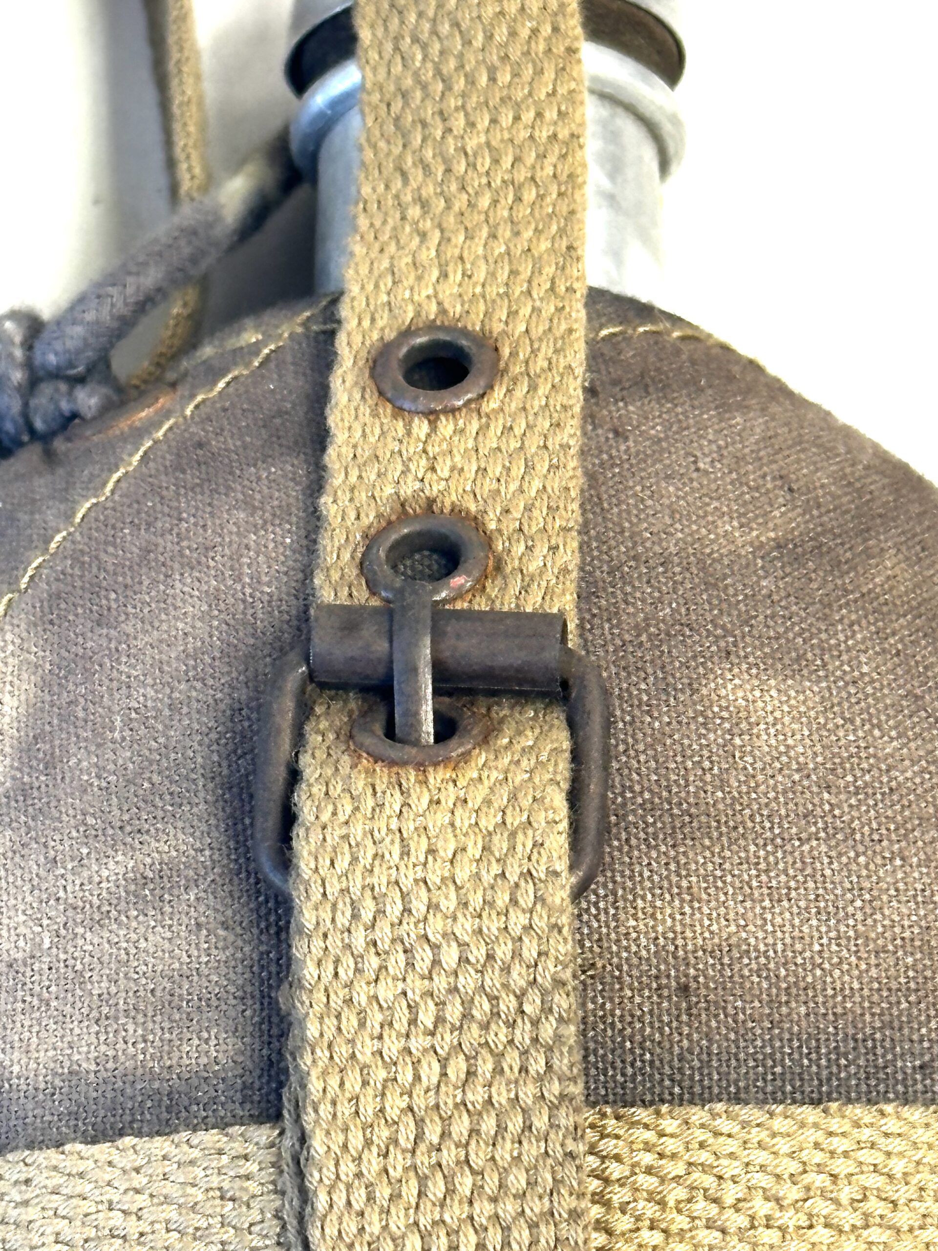 North Korean Chinese made Korean War Canteen - Image 4